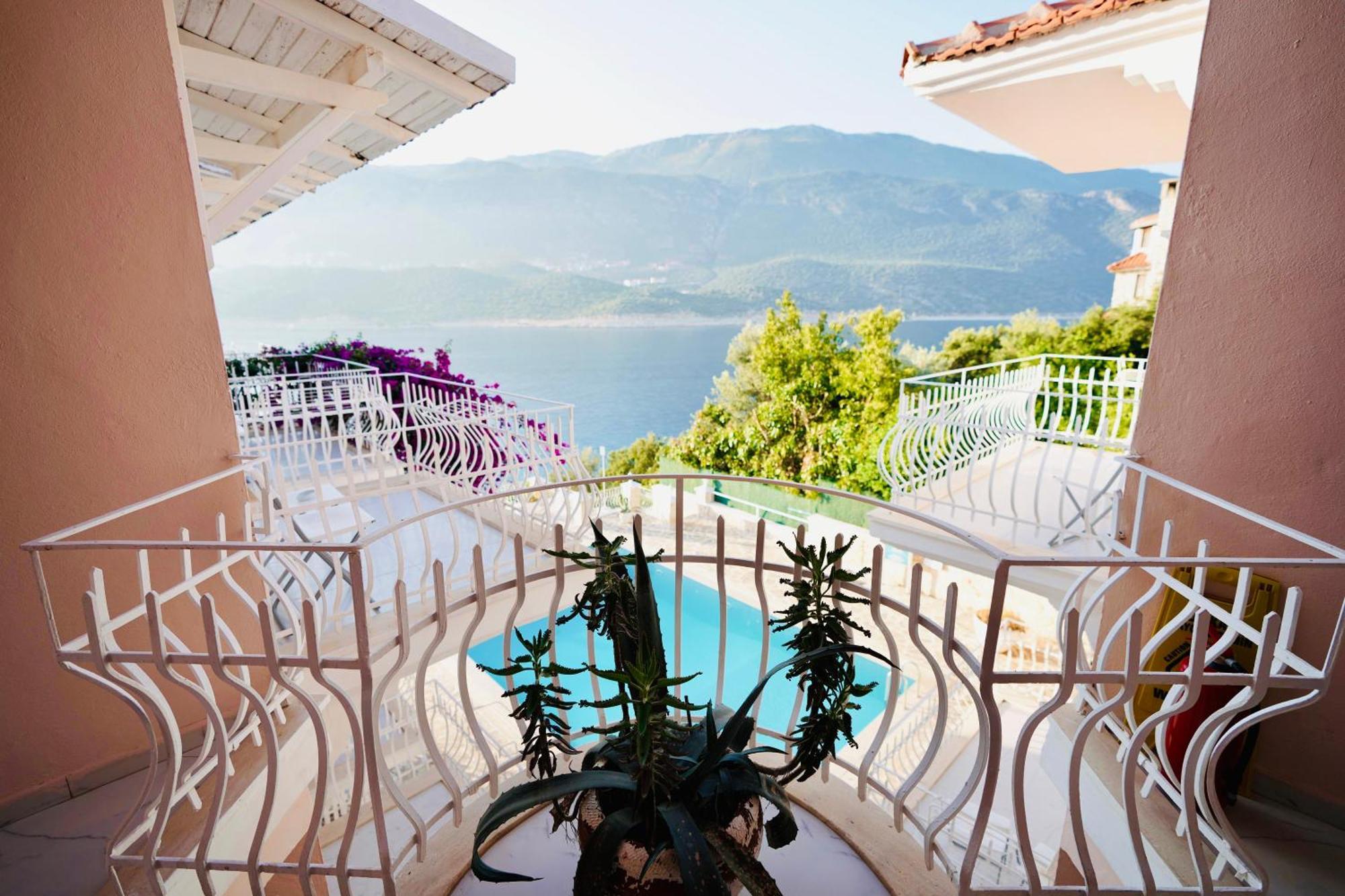 Club Capa Hotel