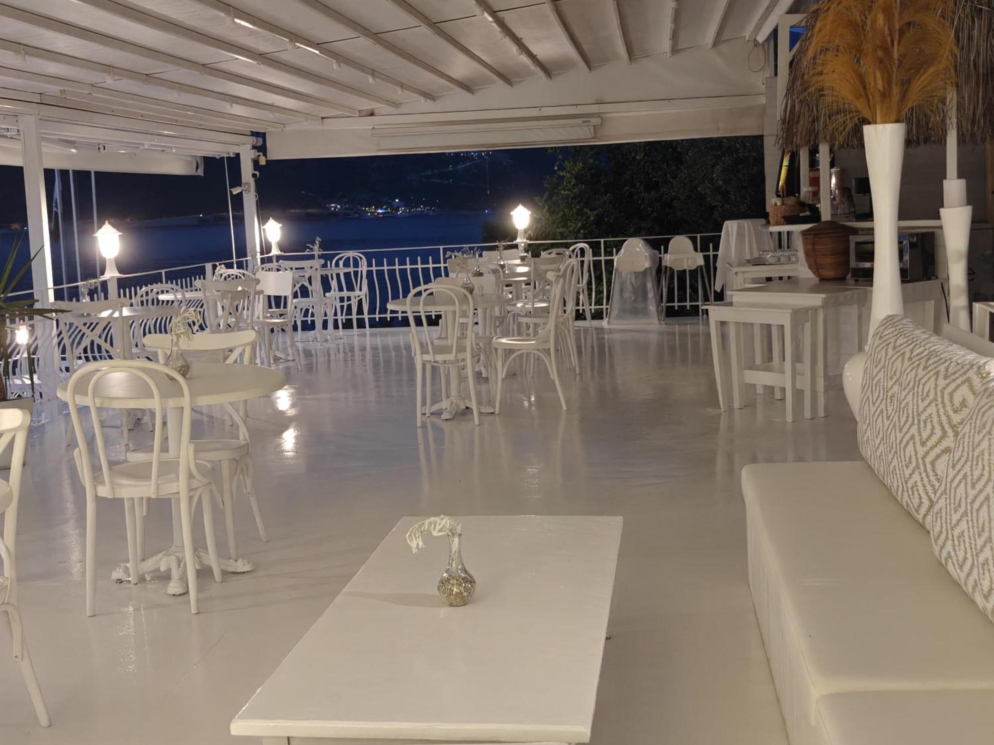 Club Capa Каш
